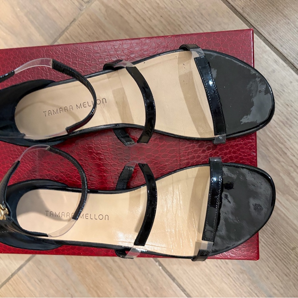 Tamara Mellon flatline Black Sandals